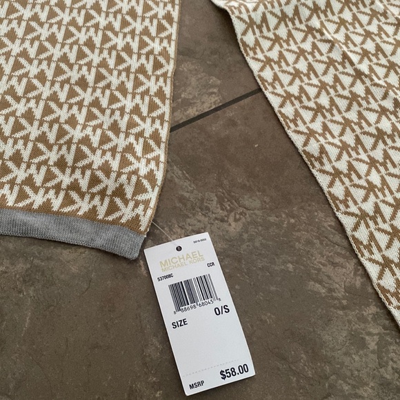 Michael Kors reversible scarf NWT - Picture 3 of 3